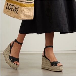 Christian Louboutin LIKE NEW Mariza 130 black leather wedges RETAIL 945